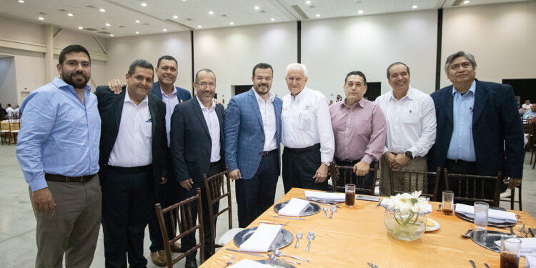 Presidió el rector festejos en honor al personal académico de la UAT