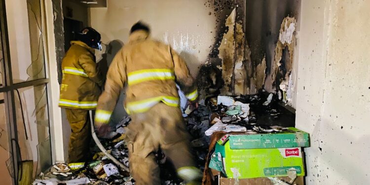 Corto circuito causó conato de incendio en el Hospital General.