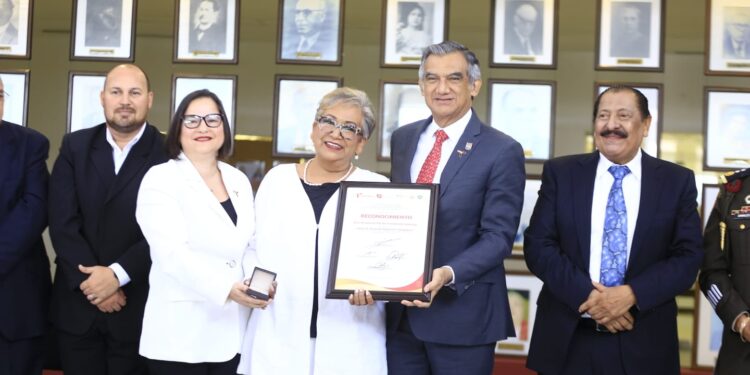Es Américo «un amigo de los maestros»: SNTE