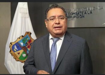 «No me van a intimidar», advierte fiscal anticorrupción y acusa de gangster al titular de la UIFE