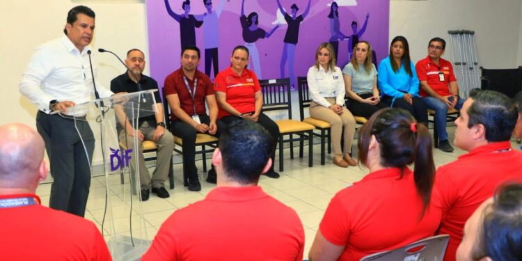 Hacen equipo DIF y empresa OXXO por un mundo inclusivo