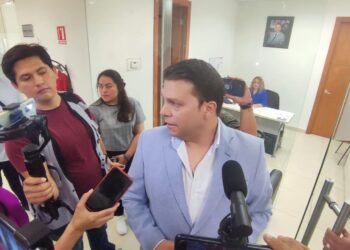 Cabeza de Vaca, va con todo  por la candidatura presidencial,  afirma “El Cachorro”.