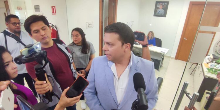 Cabeza de Vaca, va con todo  por la candidatura presidencial,  afirma “El Cachorro”.