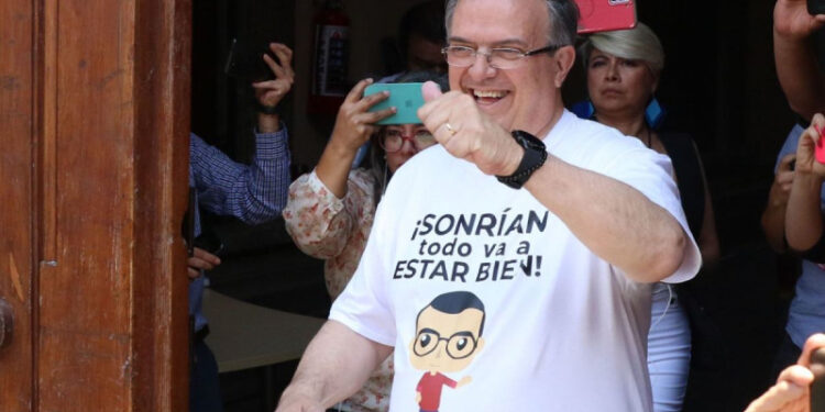 Ebrard renuncia a la SRE y asegura que regresará a Palacio Nacional ‘hasta octubre del 2024’