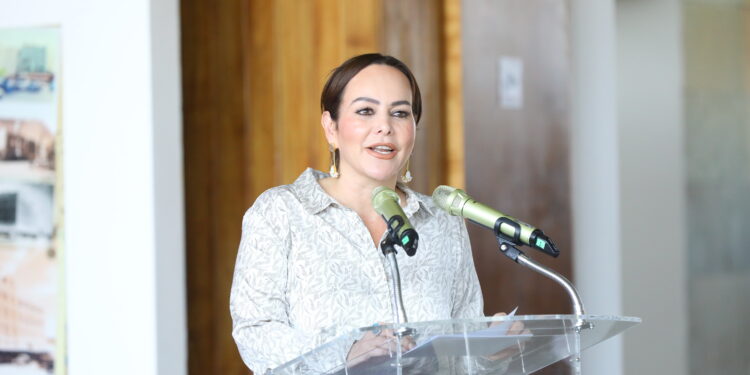 Firman acuerdo gobierno municipal e Itabec para impulsar a estudiantes neolaredenses