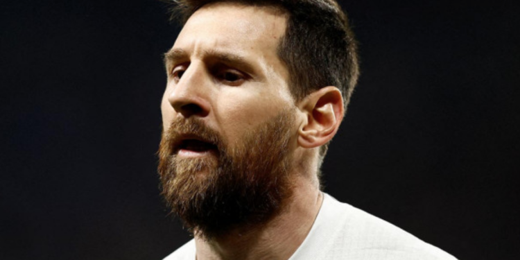 Messi, con un pie en el Barcelona