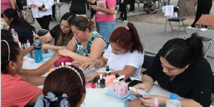Impulsa gobierno municipal empoderamiento de las mujeres con Mercadta feminista.