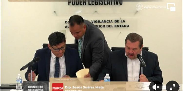 Vuelven a multar al Auditor; ahora por 15 mil 561 pesos