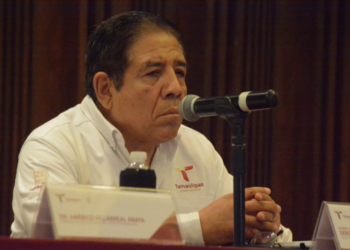 Incumple gobierno promesas a familia de policía asesinado