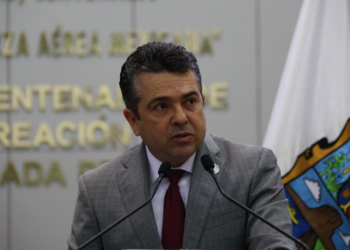 Va Morena otra vez contra «blindaje» cabecista en la constitución