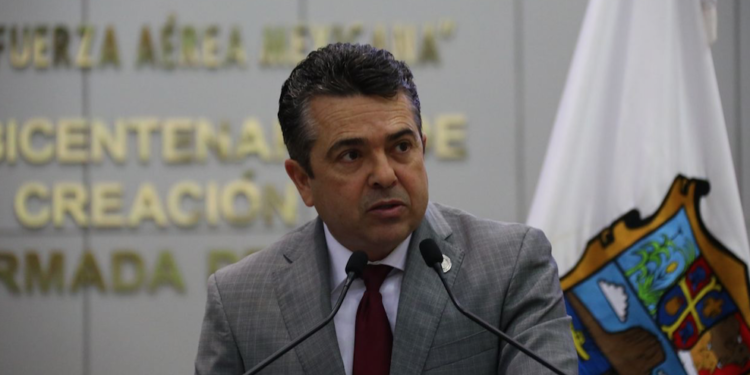 Va Morena otra vez contra «blindaje» cabecista en la constitución