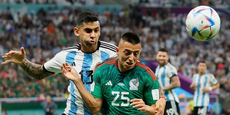 El ‘Piojo’ Alvarado sustituirá a Alexis Vega en la Selección Mexicana