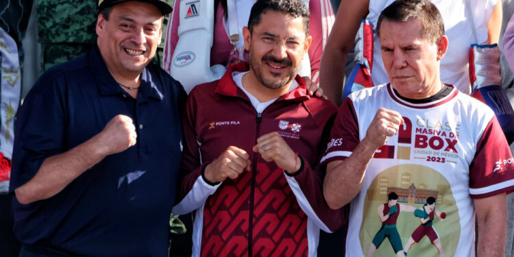 Martí Batres lidera exitosa ‘Clase Masiva de Box’ en su primer evento como jefe de Gobierno de la CDMX