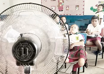 Secretaría de Educación en Tamaulipas analiza ajustes en el calendario escolar debido a las altas temperaturas