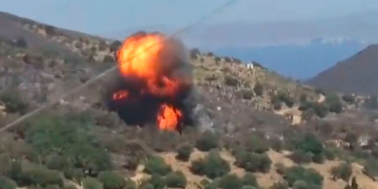 Avión Bombero se Estrella en Grecia