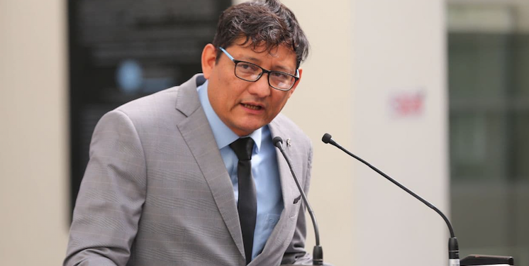Uniforme neutro no es tema de agenda legislativa, asegura diputado