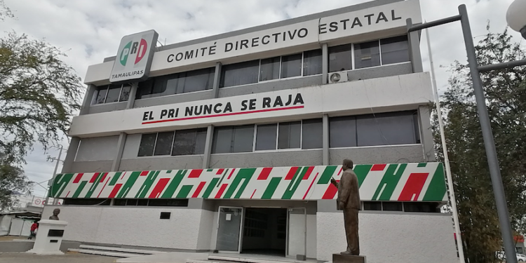 Niegan desbandada de priistas en Tamaulipas