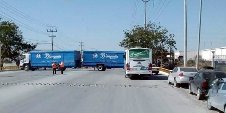 Atacan narcos a Fuerzas Especiales en Reynosa.