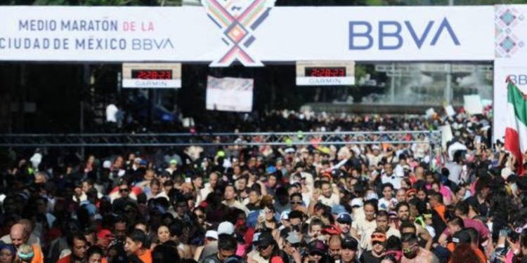 Muere corredor durante maratón en la Ciudad de México.