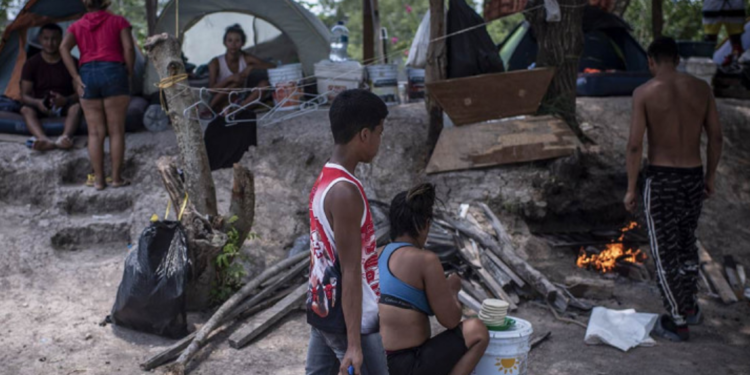 Viene «ola» migrante venezolana.