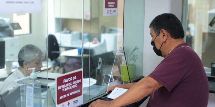 Invita gobierno municipal a contribuyentes a aprovechar descuentos en predial
