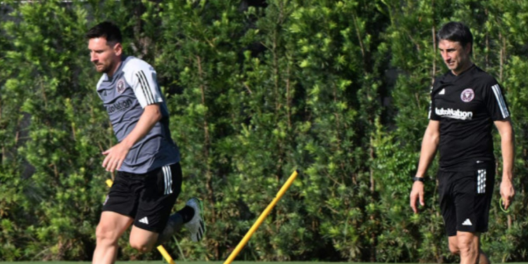 Posible debut de Messi y Busquets ante Cruz Azul