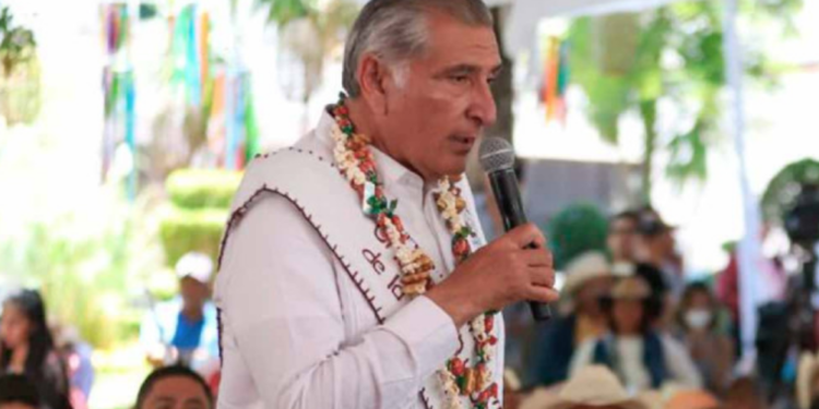 Adán Augusto critica a Fox por comentario sobre programas sociales