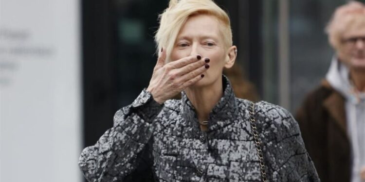 Tilda Swinton se une nuevamente a Max Richter en el escenario para el festival Bluedot