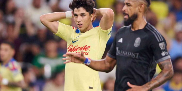 Aficionados del América Critican Decisión en Penalti en Eliminación