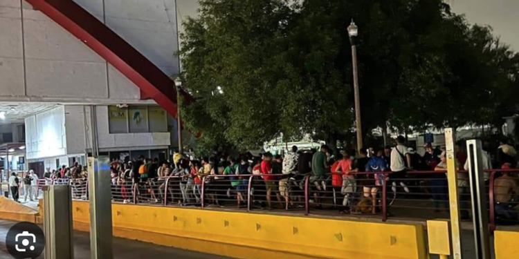 Desinformación confunde a migrantes en Matamoros: Prieto.