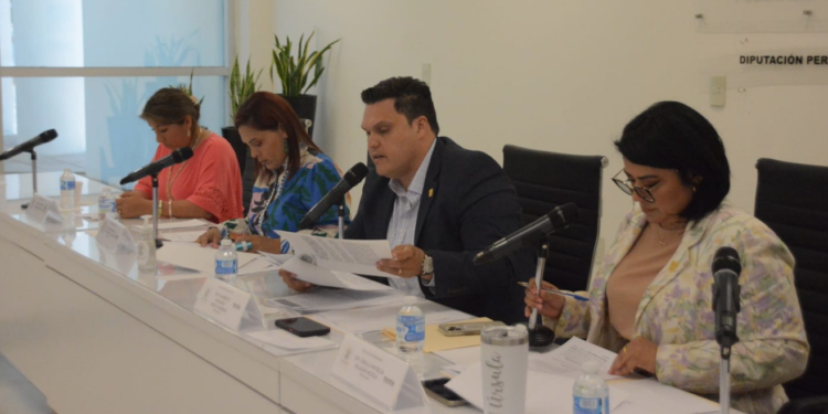 Pide PAN a gobiernos dar apoyo económico a familias desplazadas por el crimen
