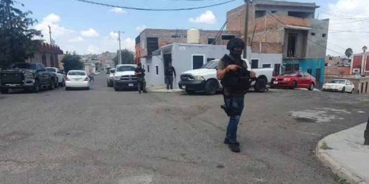 Hallan segundo auto en que viajaban jóvenes desaparecidos en Jalisco; hay presuntos restos humanos