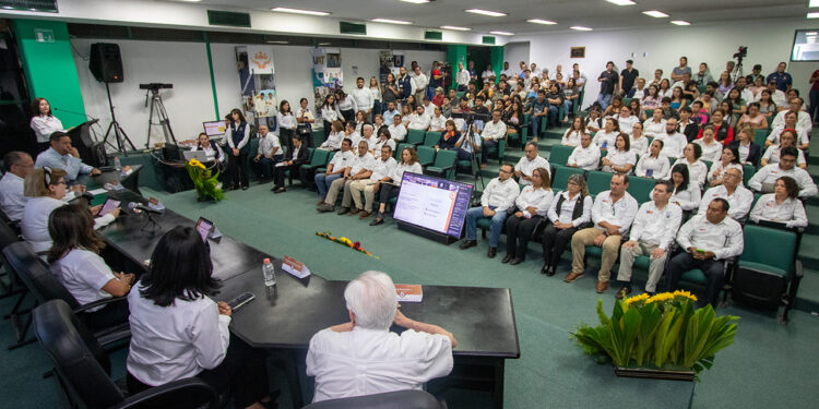 Maestros de la UAT comparten experiencias pedagógicas exitosas