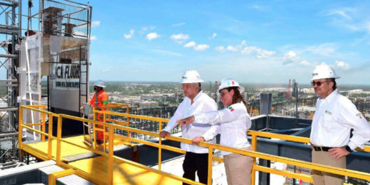 Refinería Dos Bocas arranca producción hoy: AMLO