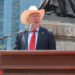 Honramos la memoria de los 12 soldados que murieron en arresto de Ovidio Salazar, afirma Ken Salazar.