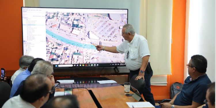 Ofrece gobierno municipal rutas alternas por construcción de nuevo puente