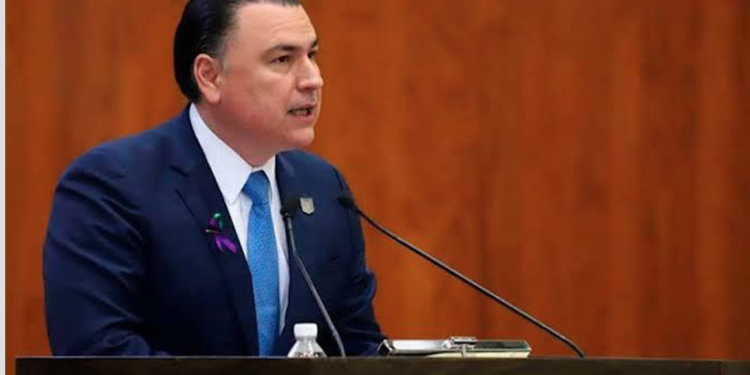 Llama Gerardo Peña a defender presupuesto para agua potable