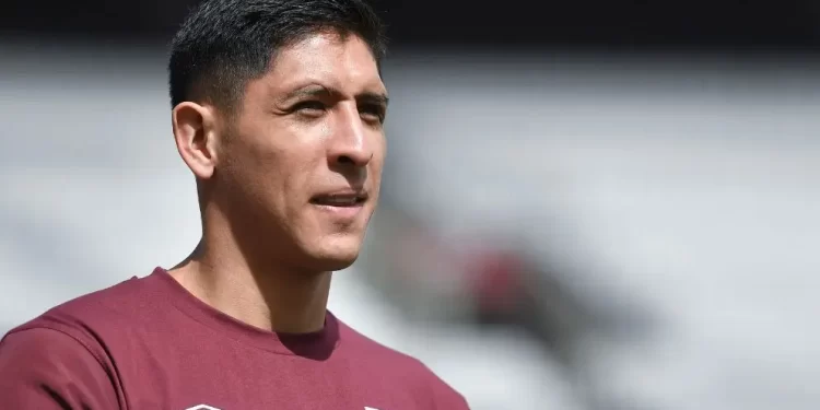 Duelo de Titanes en la Carabao Cup: Álvarez vs. Arsenal y Jiménez frente a Ipswich