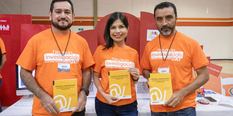 Docentes de la UAT publican libro sobre liderazgo en la sociedad digital