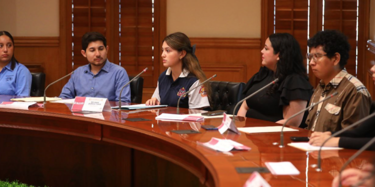 Jóvenes reconocen apertura del gobierno municipal para escuchar ideas
