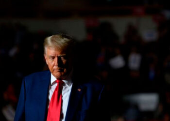 Donald Trump cae de la lista de los más ricos de EU