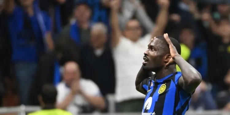 Inter de Milán vence 1-0 al Benfica en emocionante duelo de la Champions League