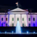 La Casa Blanca se ilumina de azul y blanco en apoyo a Israel