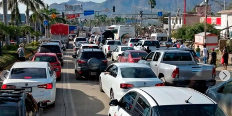 Acapulco en Pie: Huracán Otis deja rastro, pero la solidaridad brilla