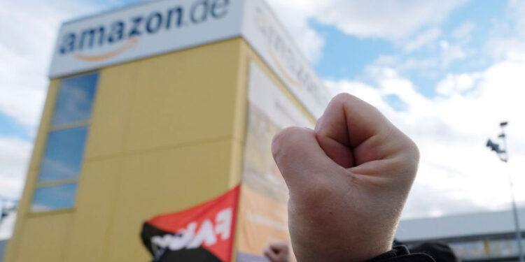 En pleno Black Friday estallan huelgas en Amazon de Alemania y Reino Unido