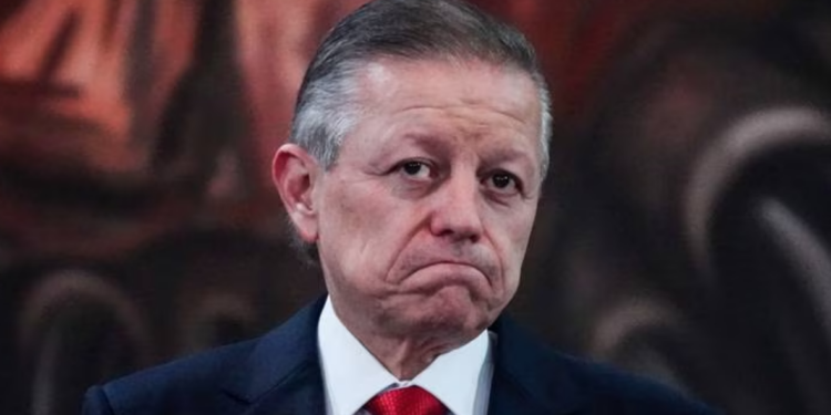 Renuncia Saldivar a la SCJN; «Mi ciclo ha terminado», dice.
