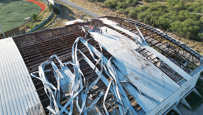 Inicia reconstrucción de Ciudad Deportiva tras años de abandono