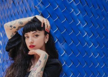 Mon Laferte explora nuevos horizontes musicales en ‘Autopoiética’