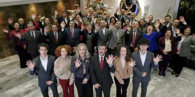 Rector Dámaso Anaya transmite mensaje navideño de unidad y compromiso