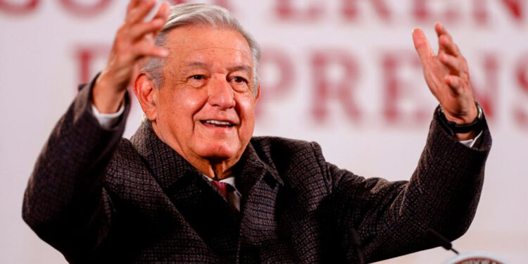 AMLO inaugura presa en Sinaloa y detalla avances de obras